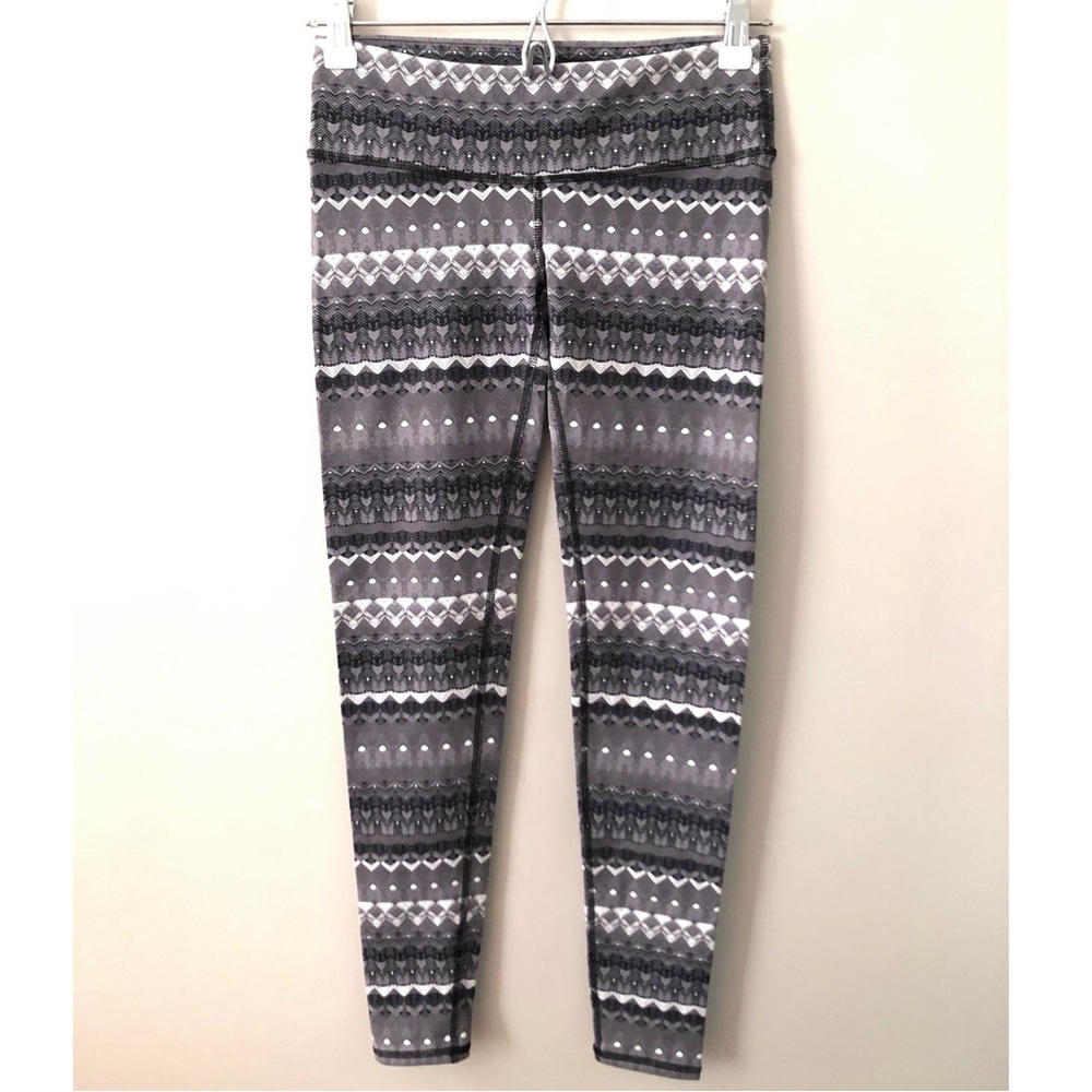 ALO Yoga • XS • Airbrush Leggings Arctic Print